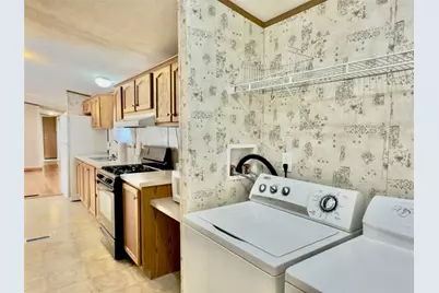 200 Petrolia Rd, Fairview Township, PA 16050 - Photo 34