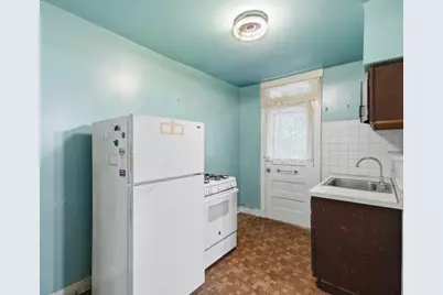 2337 Los Angeles Ave, Beechview, PA 15216 - Photo 12