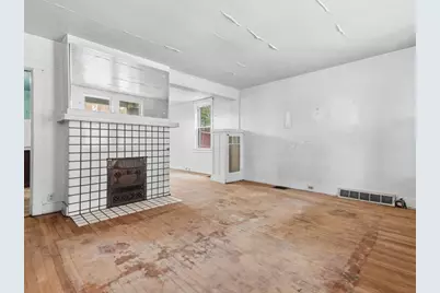 2337 Los Angeles Ave, Beechview, PA 15216 - Photo 2