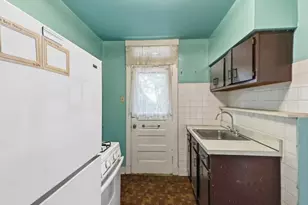 2337 Los Angeles Ave, Beechview, PA 15216 - Photo 12