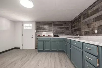 735 1/2 7th Avenue, Coraopolis, PA 15108 - Photo 2