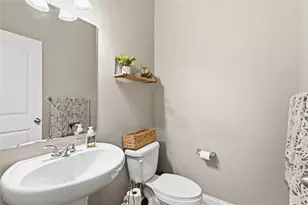 11623 Salerno Dr, North Huntingdon, PA 15642 - Photo 6