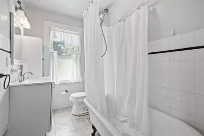 115 E Woodford Avenue, Pittsburgh, PA 15210 - Photo 12