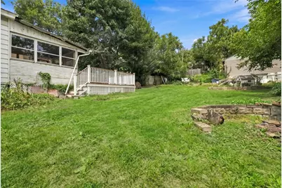 115 E Woodford Avenue, Pittsburgh, PA 15210 - Photo 34