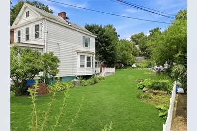 115 E Woodford Avenue, Pittsburgh, PA 15210 - Photo 38