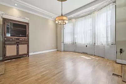 115 E Woodford Avenue, Pittsburgh, PA 15210 - Photo 6