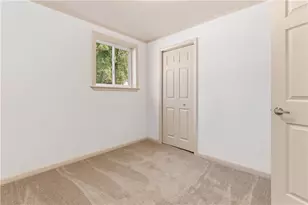 134 Main St, Markleysburg, PA 15459 - Photo 10