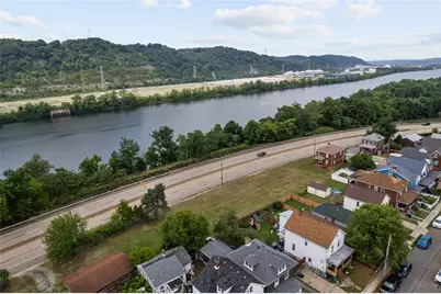1652 Ohio River Blvd, Ambridge, PA 15003 - Photo 4