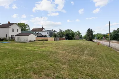 1652 Ohio River Blvd, Ambridge, PA 15003 - Photo 8