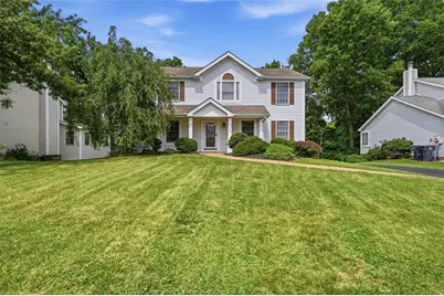 324 Haldeman Dr, Cranberry Township, PA 16066 - Photo 2