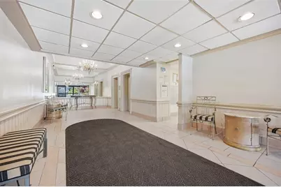 2160 Greentree Road #105W, Scott Township, PA 15220 - Photo 42