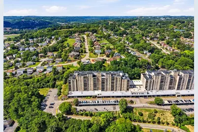 2160 Greentree Road #105W, Scott Township, PA 15220 - Photo 44