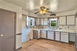 508 Earl Ave, New Kensington, PA 15068 - Photo 6