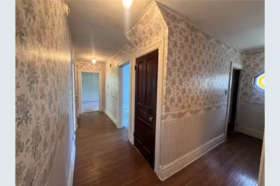210 Washington Ave, Vandergrift, PA 15690 - Photo 22