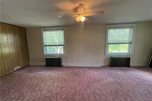 210 Washington Ave, Vandergrift, PA 15690 - Photo 16