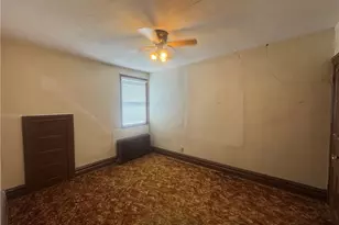 210 Washington Ave, Vandergrift, PA 15690 - Photo 18