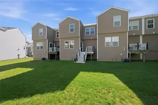 211 Lockheed Dr, Moon/Crescent Twp, PA 15108 - Photo 30