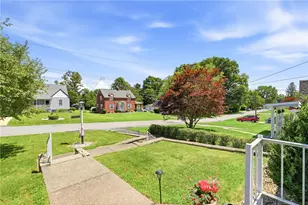 93 Violet St, Westmont Hilltop School District, PA 15905 - Photo 6