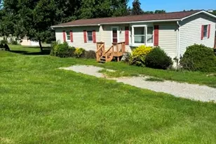 8891 Broadway St, North Huntingdon, PA 15692 - Photo 1