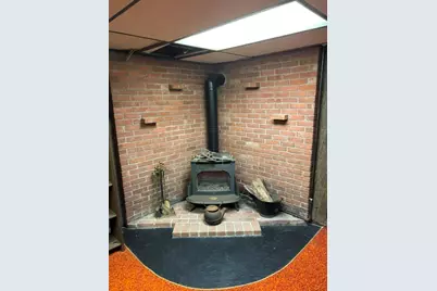 8891 Broadway St, North Huntingdon, PA 15692 - Photo 12
