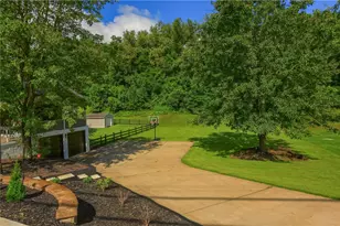 2324 Forest Grove Rd, Robinson Twp, PA 15108 - Photo 4