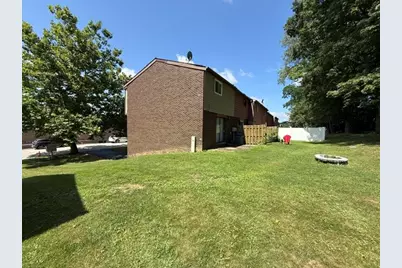 1841 Patrick Pl, South Park, PA 15129 - Photo 4