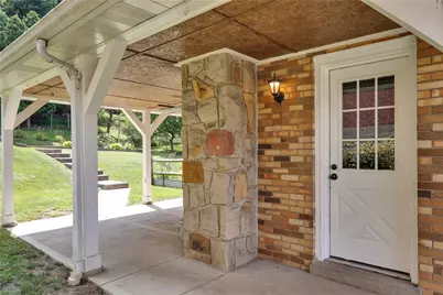 210 Springwood Drive, Pittsburgh, PA 15147 - Photo 12