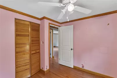 210 Springwood Drive, Pittsburgh, PA 15147 - Photo 32