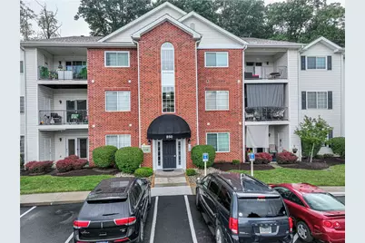 850 Hidden Ridge Crt #101, South Park, PA 15129 - Photo 1