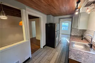 4362 Coleridge St, Pittsburgh, PA 15201 - Photo 6