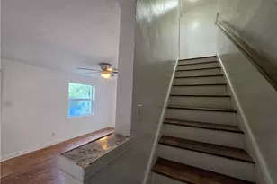 4362 Coleridge St, Pittsburgh, PA 15201 - Photo 10
