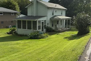 1526 6th St, Patterson Township, PA 15010 - Photo 4