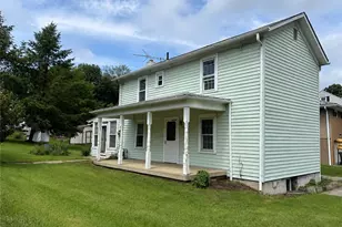 1526 6th St, Patterson Township, PA 15010 - Photo 2