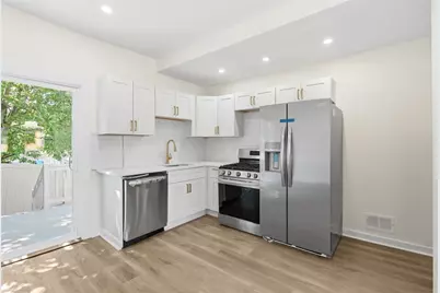 121 Newett St, Pittsburgh, PA 15210 - Photo 12