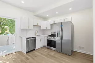 121 Newett St, Pittsburgh, PA 15210 - Photo 12