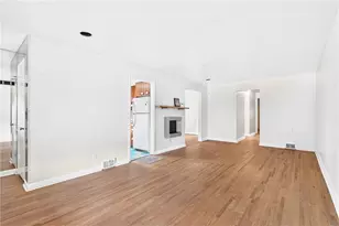 108 Lang Ct, Pittsburgh, PA 15208 - Photo 16