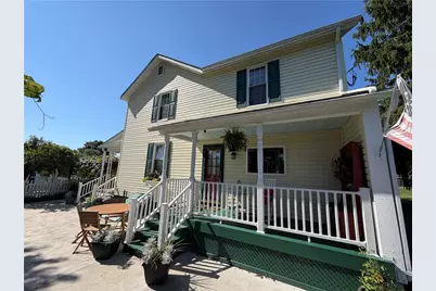 718 Skylark Dr, Dunbar Township, PA 15425 - Photo 2