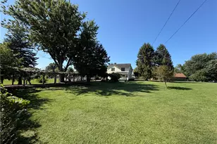 718 Skylark Dr, Dunbar Township, PA 15425 - Photo 4