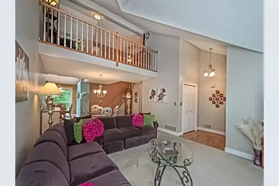 204 Country View Drive, Lower Burrell, PA 15068 - Photo 4