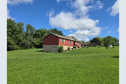 961 Sunset Dr, Center Township, PA 16001 - Photo 2