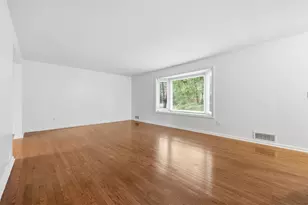 9672 Buckingham Dr, Pittsburgh, PA 15101 - Photo 10