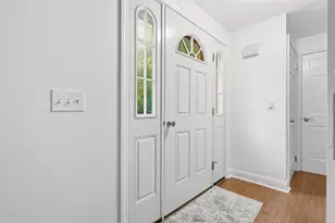 9672 Buckingham Dr, Pittsburgh, PA 15101 - Photo 6