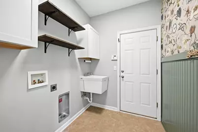 106 Brighton Ln, Adams Township, PA 16046 - Photo 8