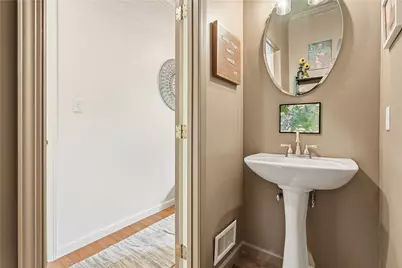 181 Southern Valley Ct, Adams Township, PA 16046 - Photo 18