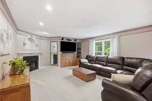 32 Westchester Ct, Robinson Twp, PA 15136 - Photo 12