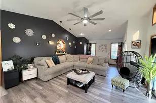 404 9th St, Monongahela, PA 15063 - Photo 2