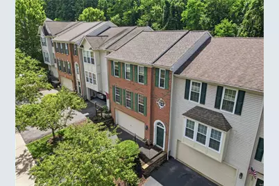 634 E Village Green Blvd, Adams Township, PA 16046 - Photo 20