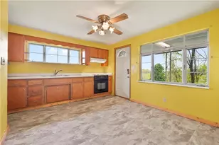 3601 Brandis Ave, South Park, PA 15129 - Photo 6