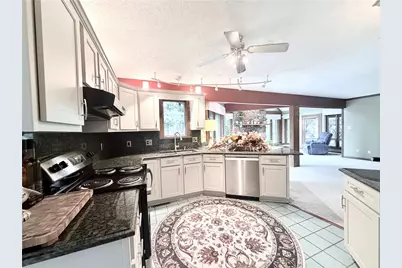 135 Regency Dr, South Union Township, PA 15401 - Photo 14
