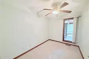 135 Regency Dr, South Union Township, PA 15401 - Photo 24